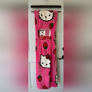 Sanrio Hello Kitty Plush Strawberry Throw Blanket🍓